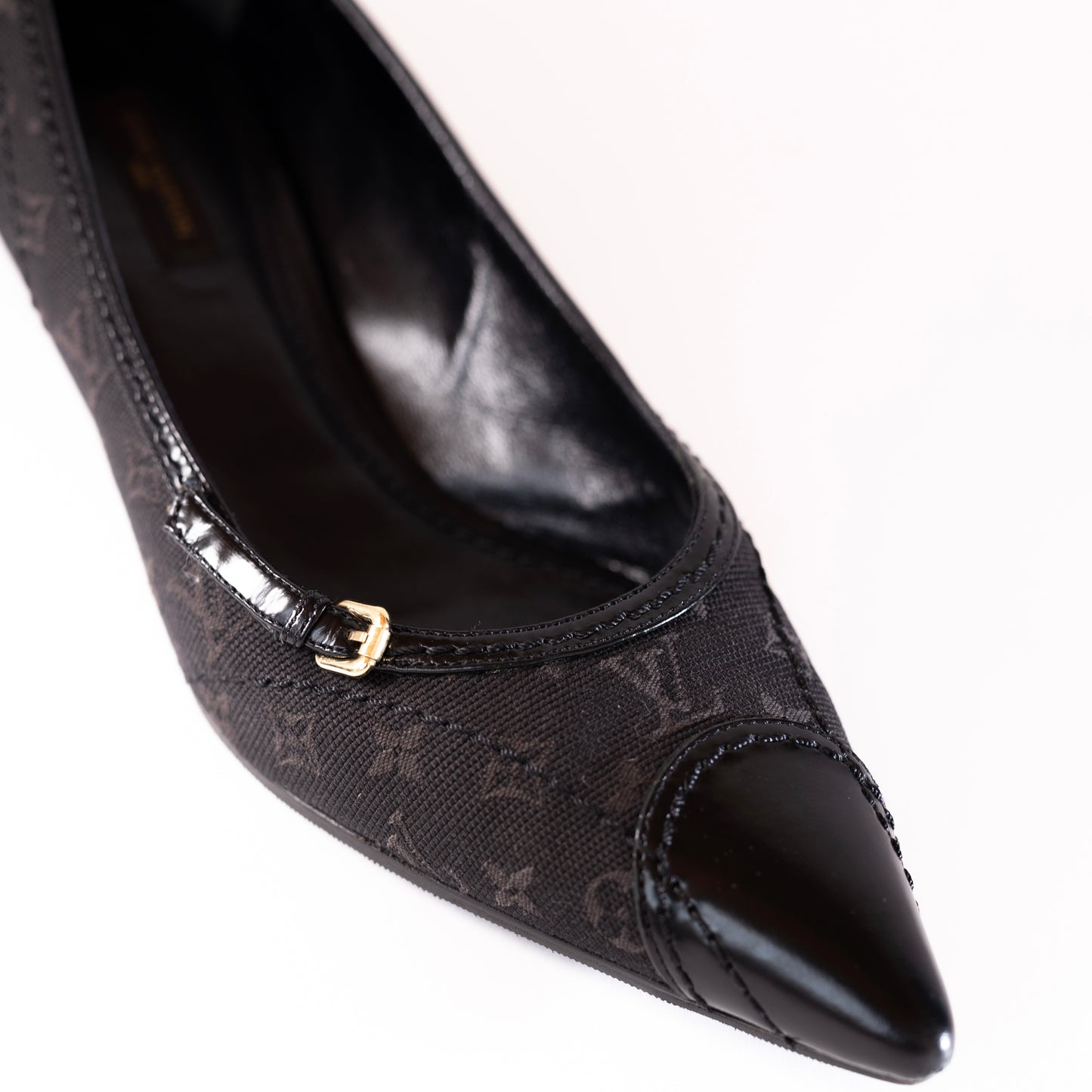 Louis Vuitton LV Monogram Vintage Sandals 38.5