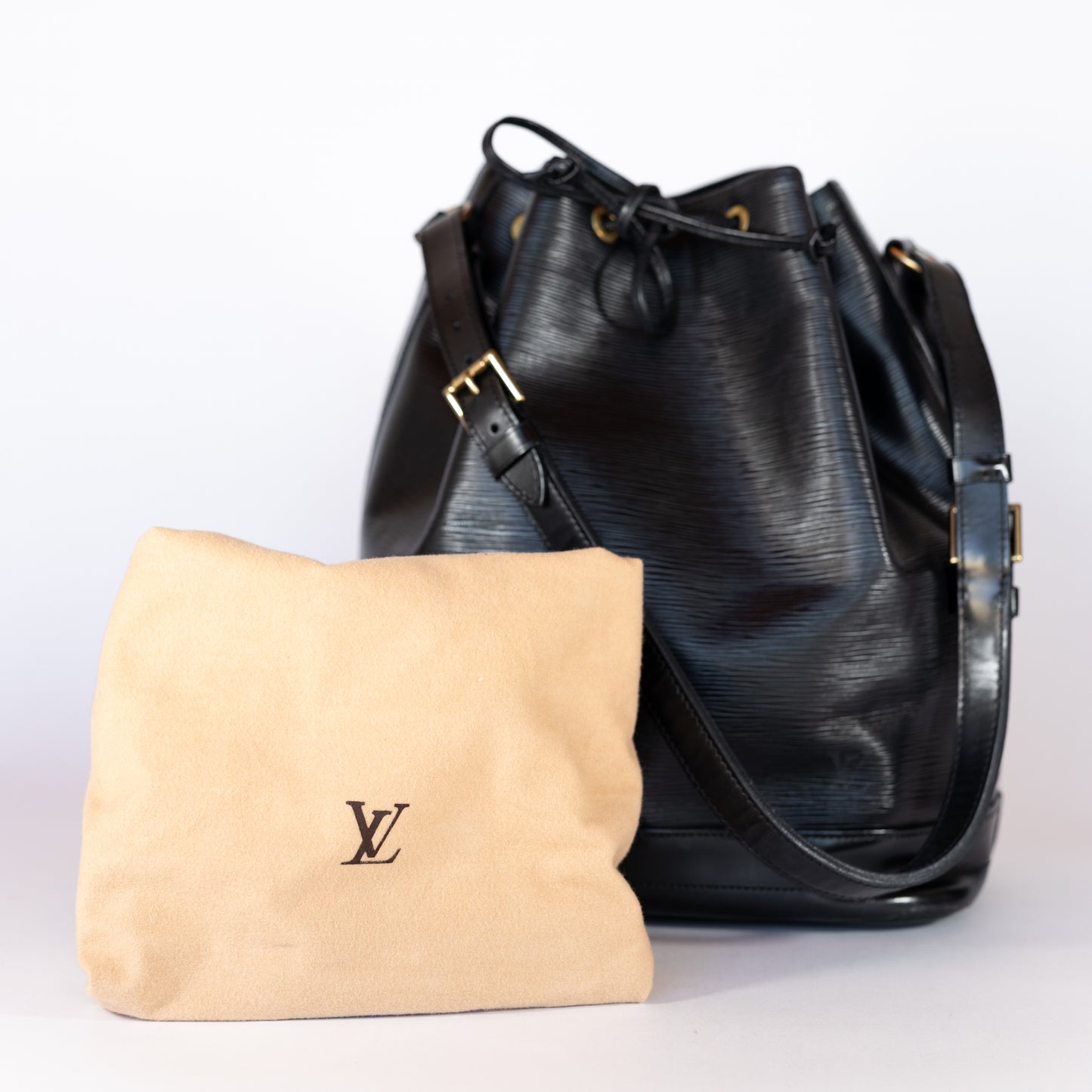 Louis Vuitton Noé Black Epi Leather