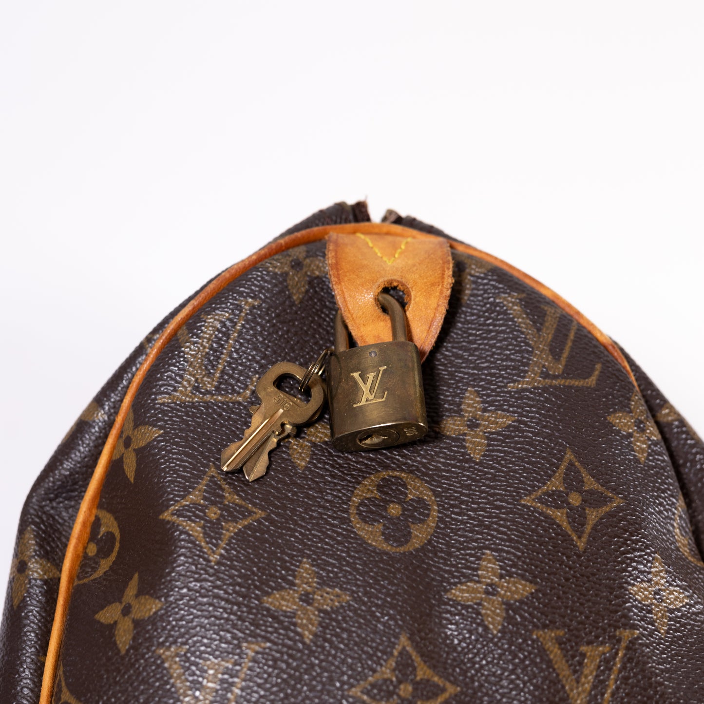 Louis Vuitton Speedy 30