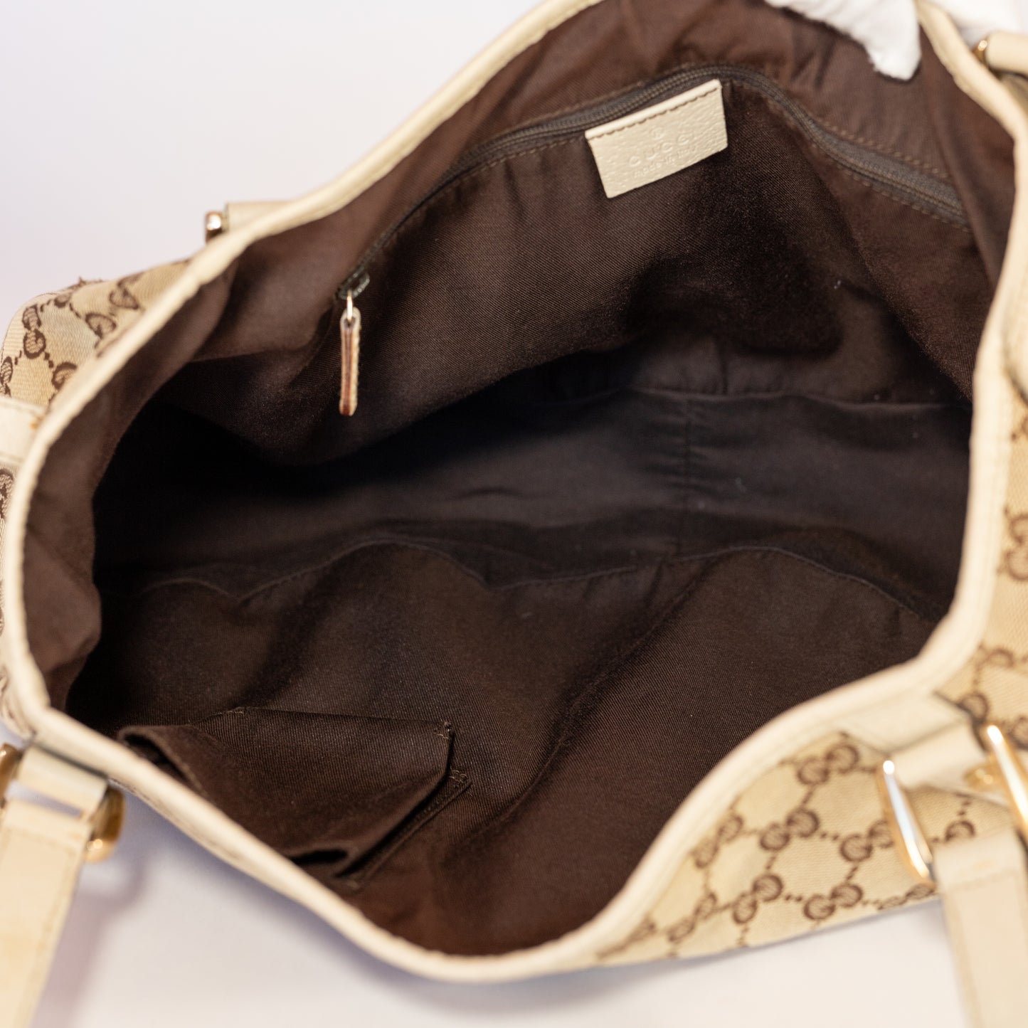 Gucci Abbey Shoulder Bag GG Canvas