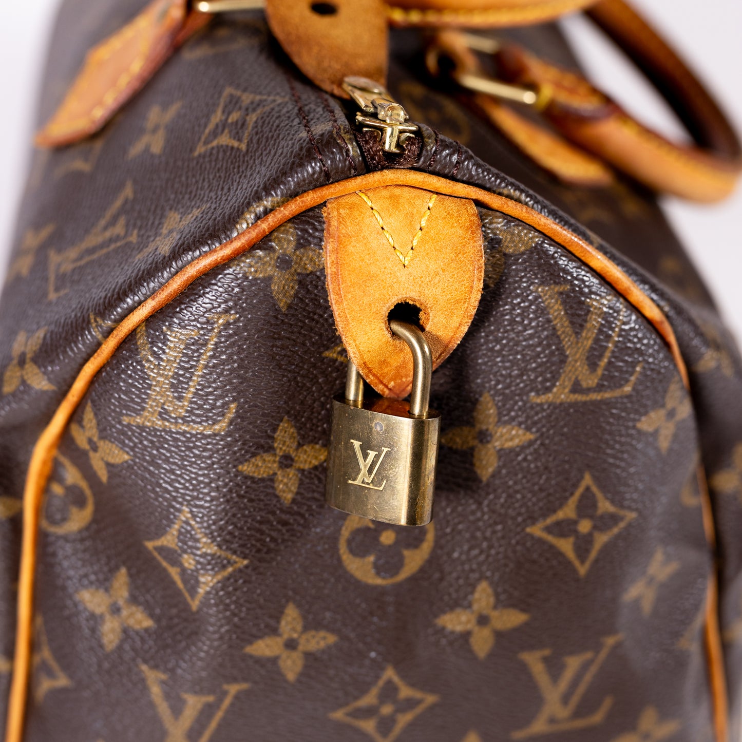 Louis Vuitton Speedy 30