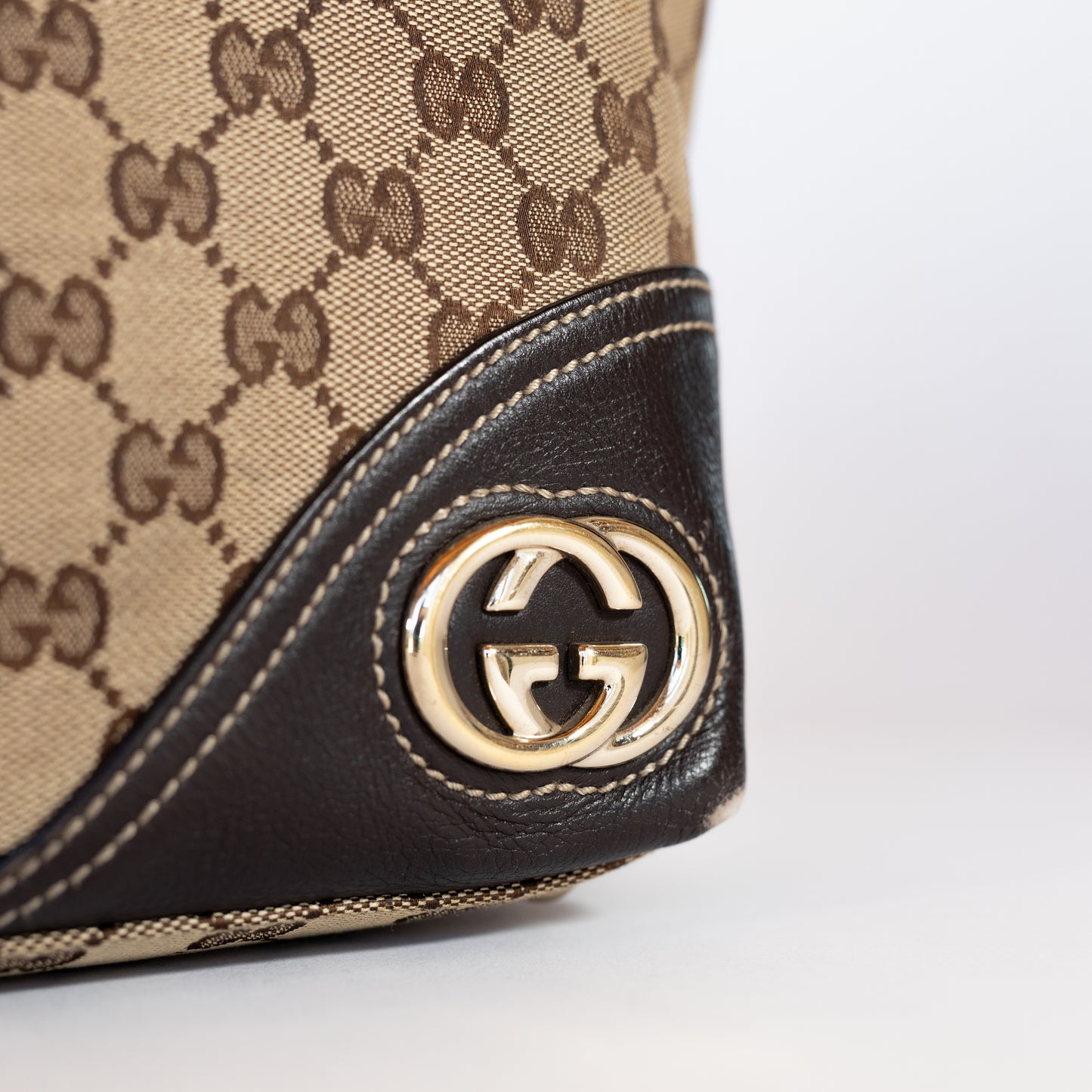 Gucci Abbey Shoulder Bag GG Canvas